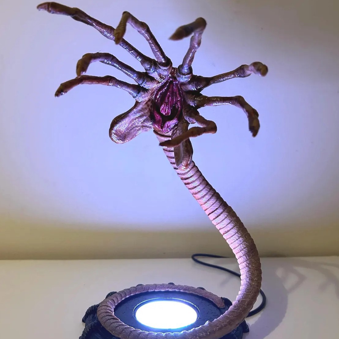 Alien Facehugger Lamp Nightlig - Pumpkin Lantern Halloween ulasan dan harga
